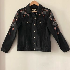 Denim Jacket with embroidery from Jak&Rae